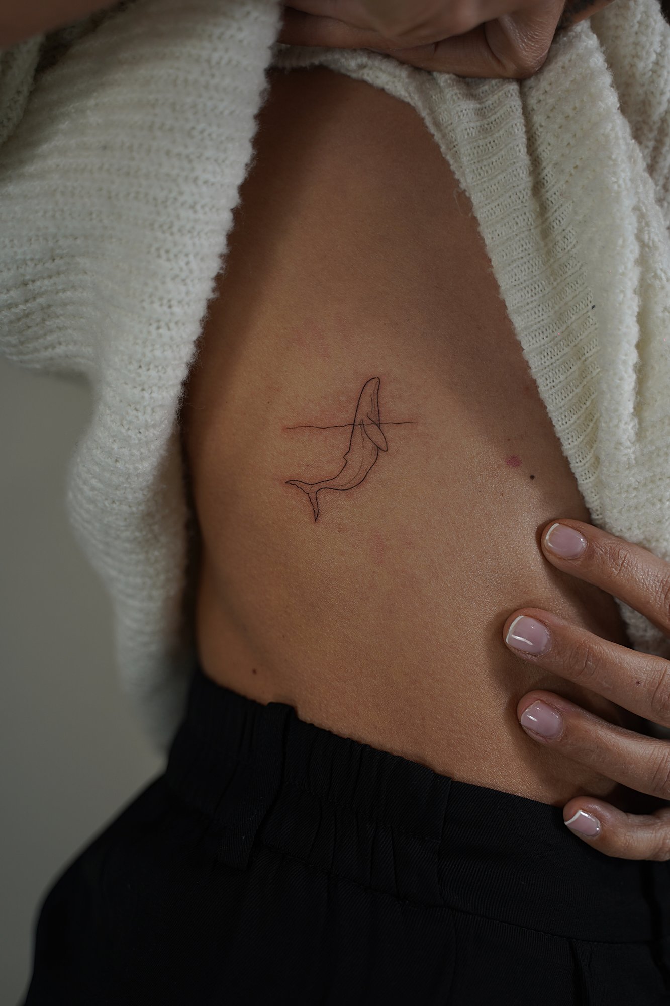Tatuaje de boca rolling stones en zona desconocida, línea fina