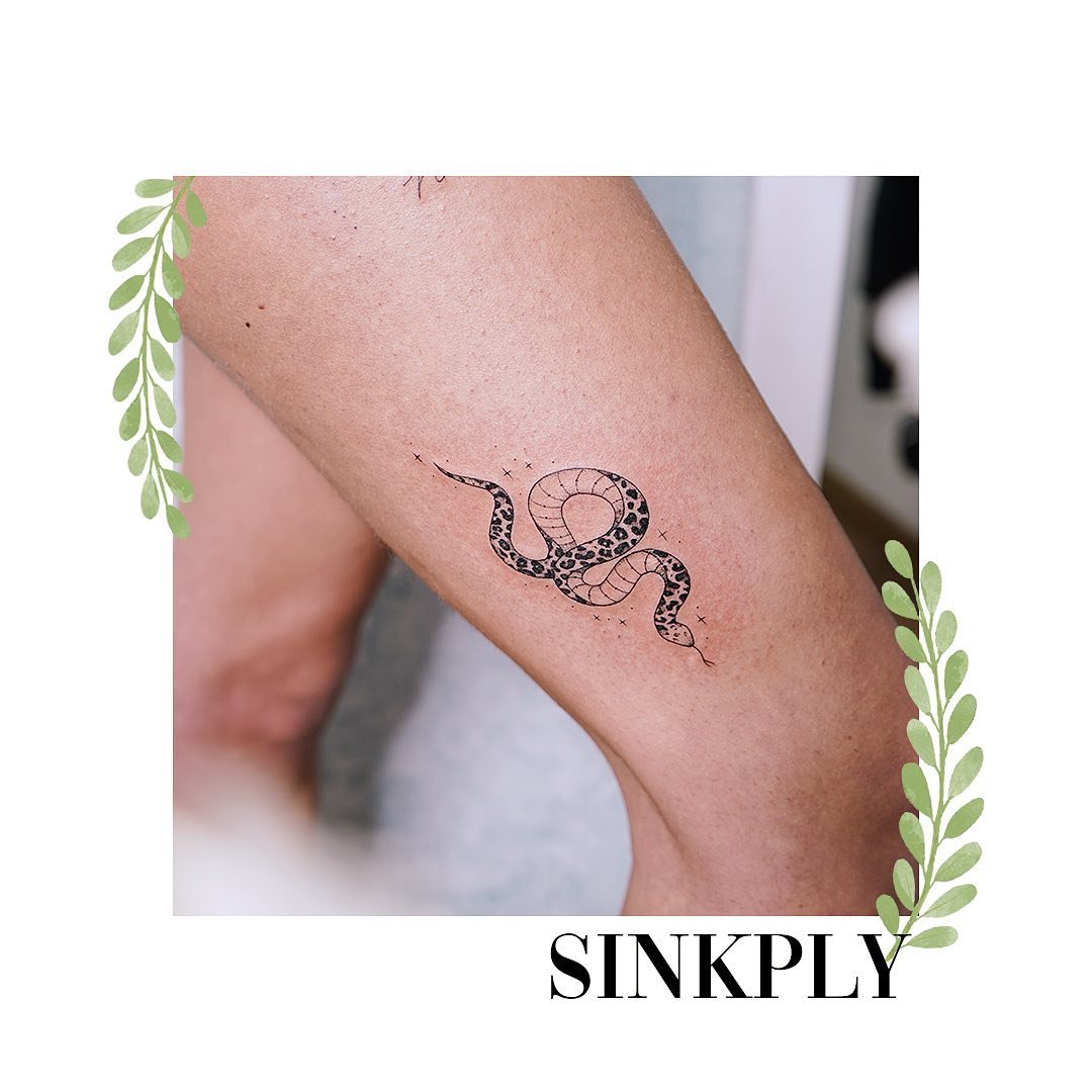 Tatuaje de animal en antebrazo, línea fina Sinkply Madrid