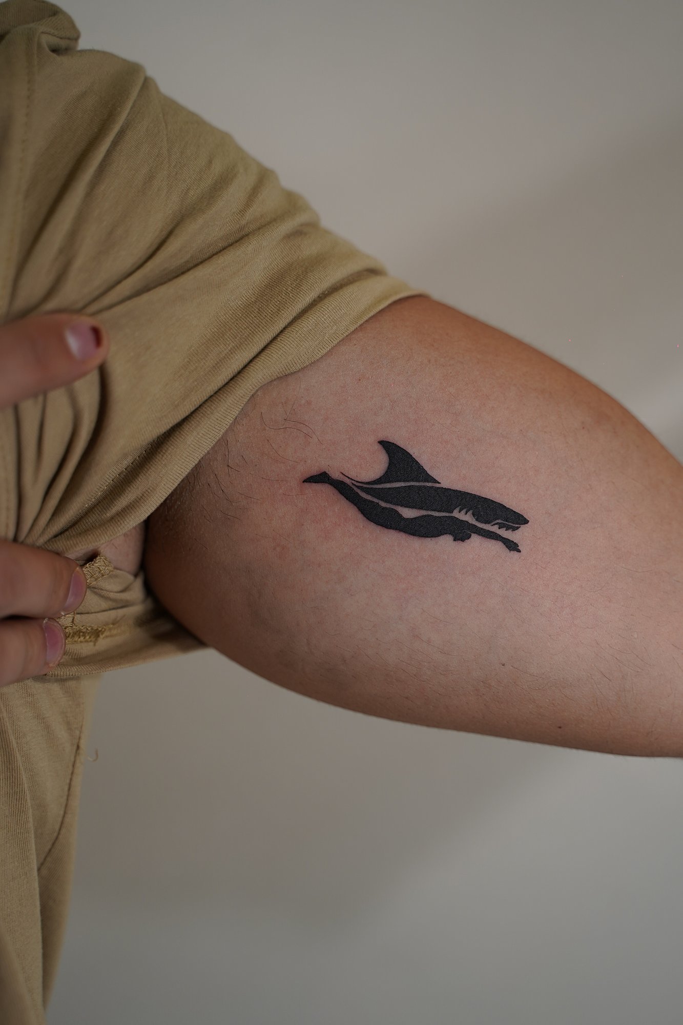 Tatuaje de ballena en zona desconocida, línea fina