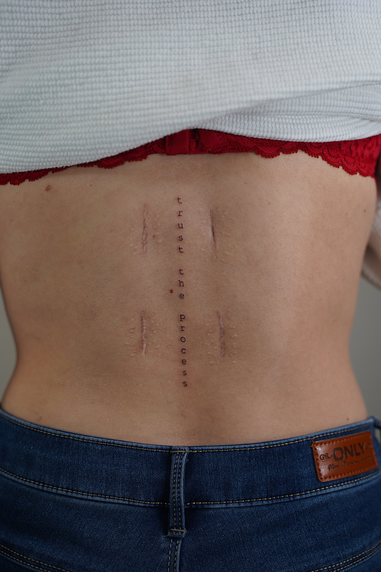 Tatuaje de jaguar realismo en zona desconocida, línea fina
