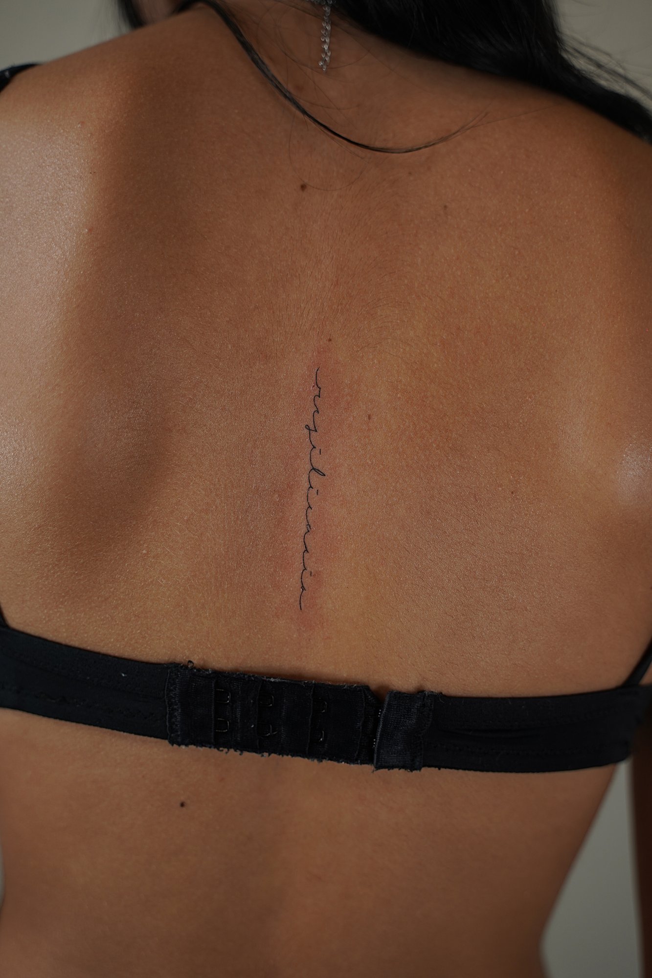 Tatuaje de pez beta en zona desconocida, línea fina