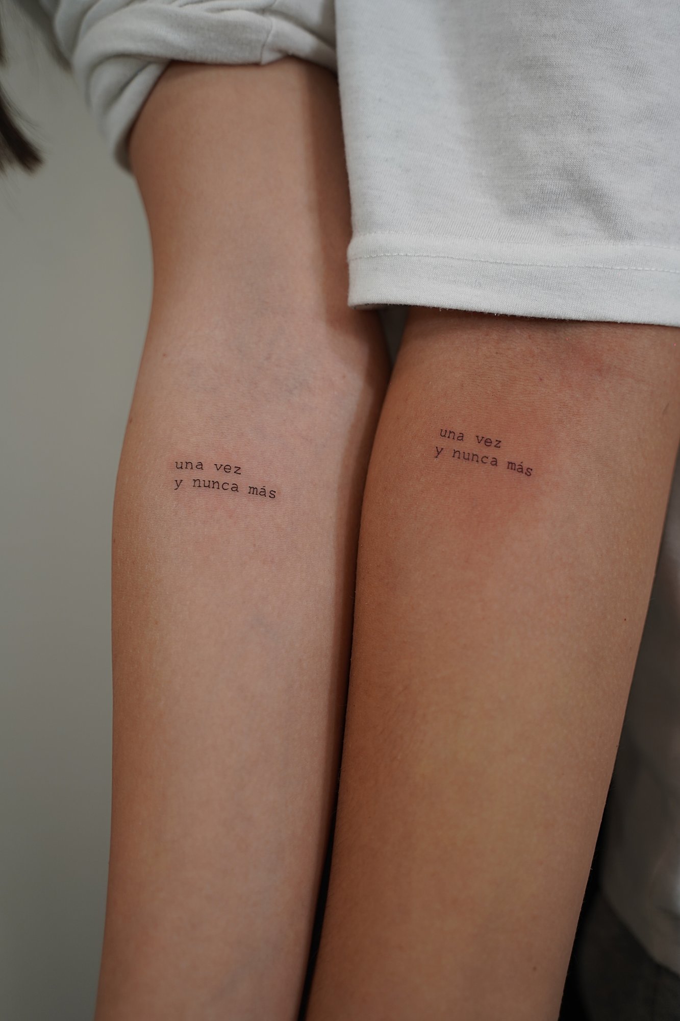 Tatuaje de tortuga simple en zona desconocida, línea fina