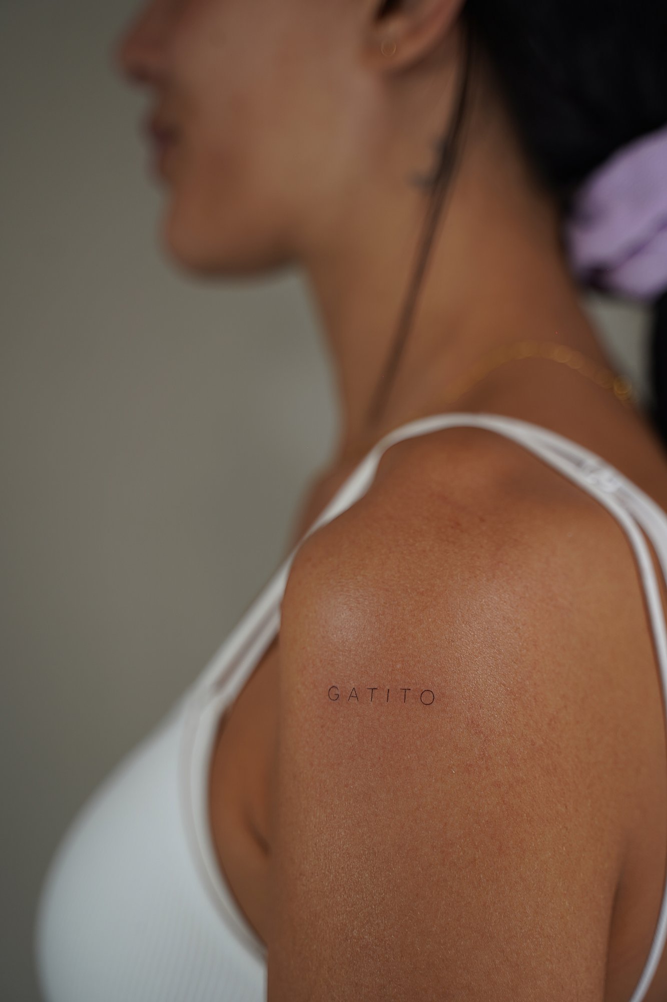 Tatuaje de vaca en zona desconocida, línea fina