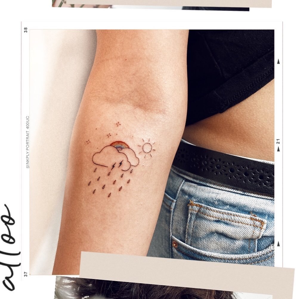 Tatuaje de sol en antebrazo, línea fina Sinkply Madrid