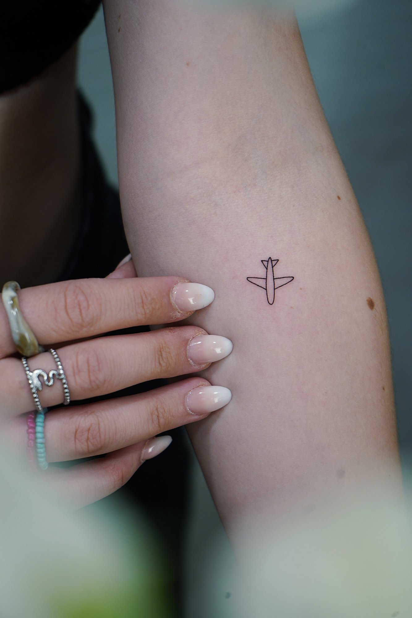 Tatuaje de estrellas en zona desconocida, línea fina