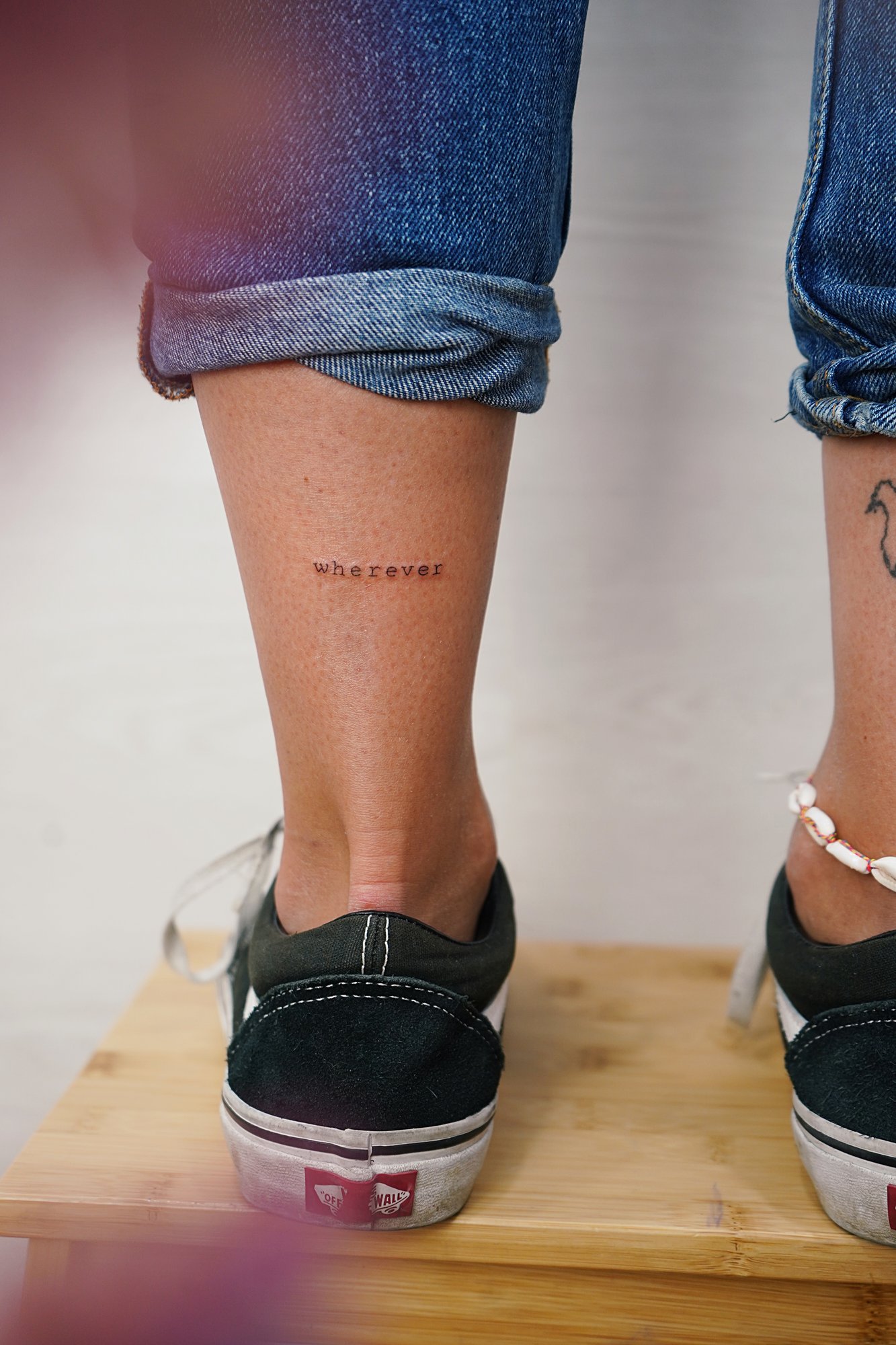 Tatuaje de sol simple en zona desconocida, línea fina