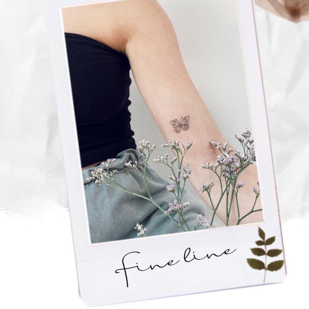 Tatuaje de flor en antebrazo, línea fina Sinkply Madrid