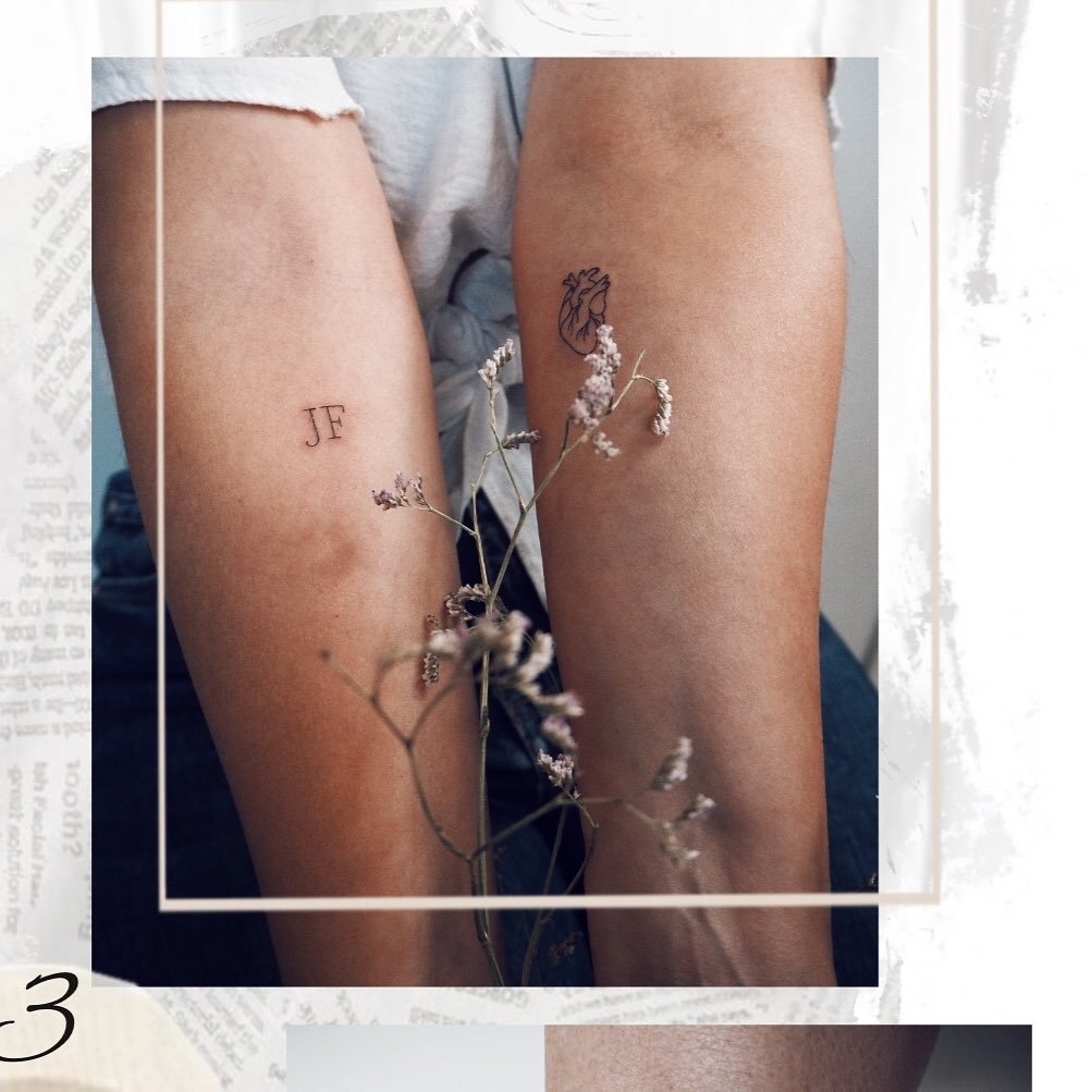 Tatuaje de flor en pierna, línea fina Sinkply Madrid