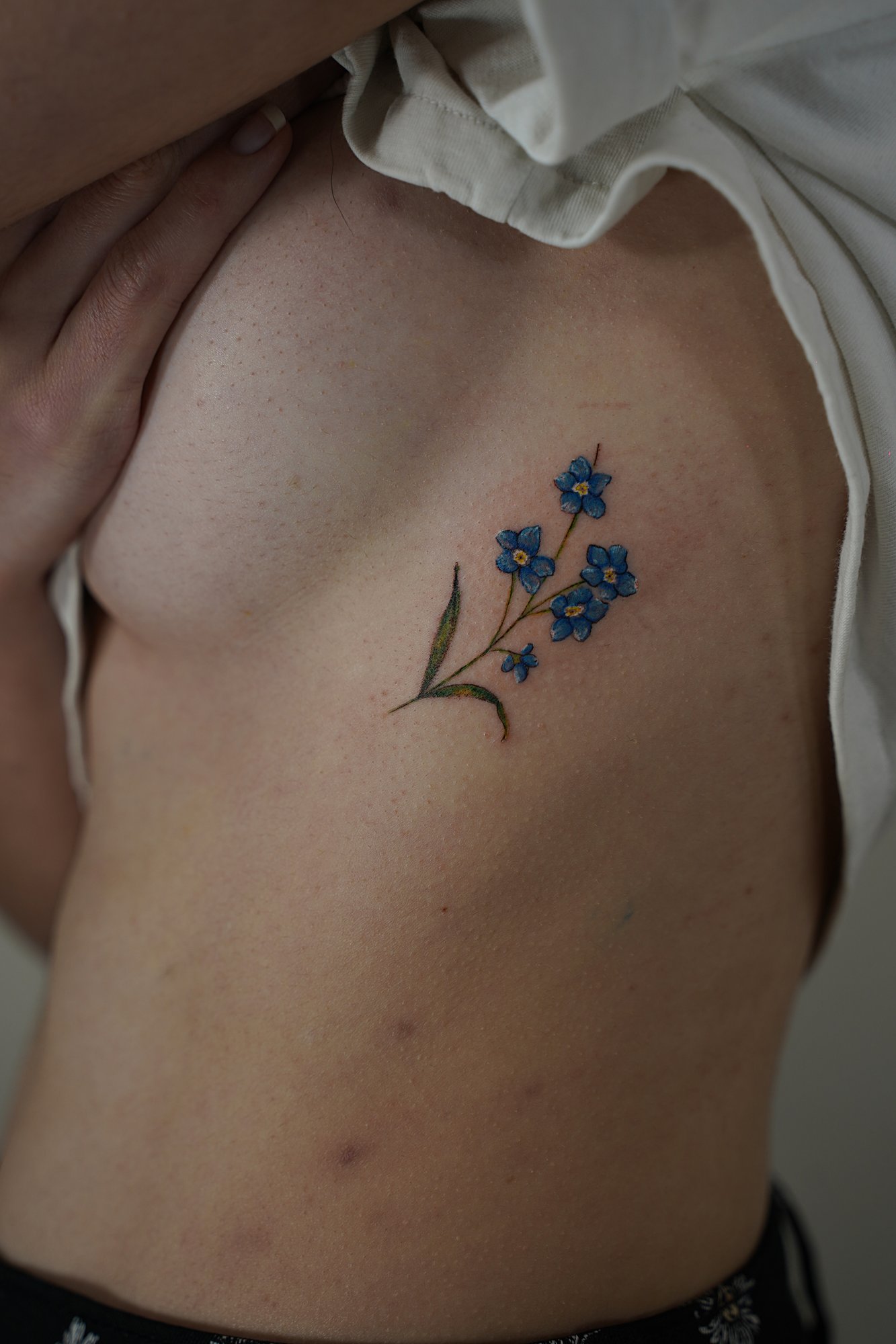 Tatuaje de geometria en zona desconocida, línea fina