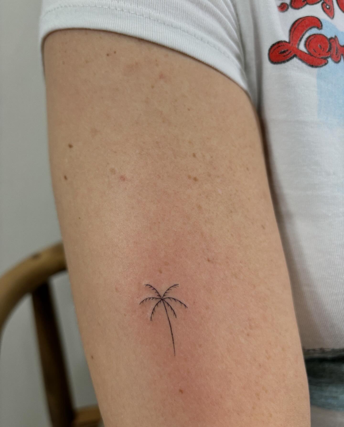 Fineline-Tattoo · Geometrisch · Arm · Sinkply Zürich