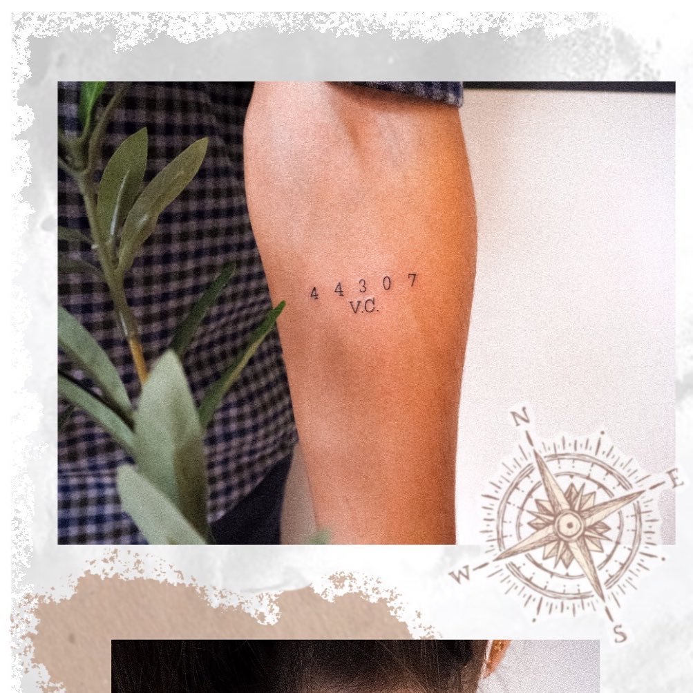 Tatuaje de frase en antebrazo, línea fina Sinkply Madrid