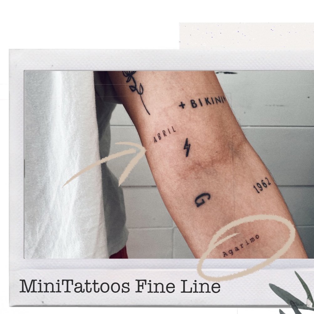 Tatuaje de frase en brazo, línea fina Sinkply Madrid