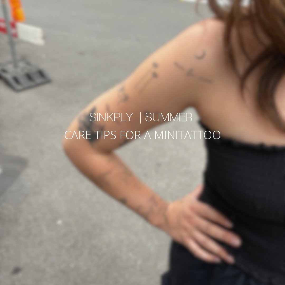 Tatuaje de frase en brazo, línea fina Sinkply Madrid