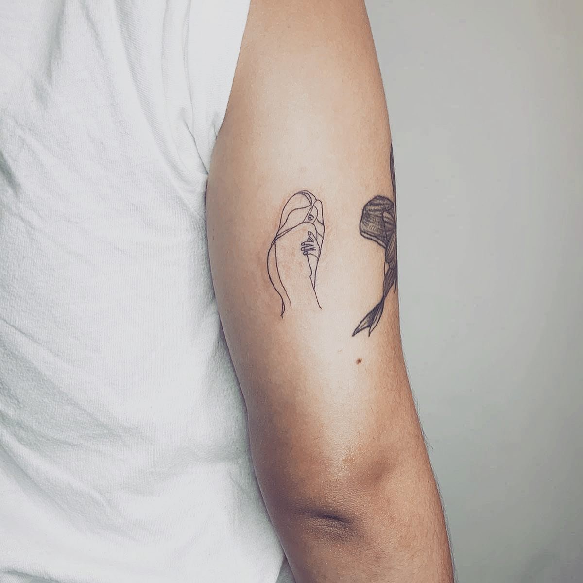 Fineline-Tattoo · Objekt · Unterarm · Sinkply Zürich