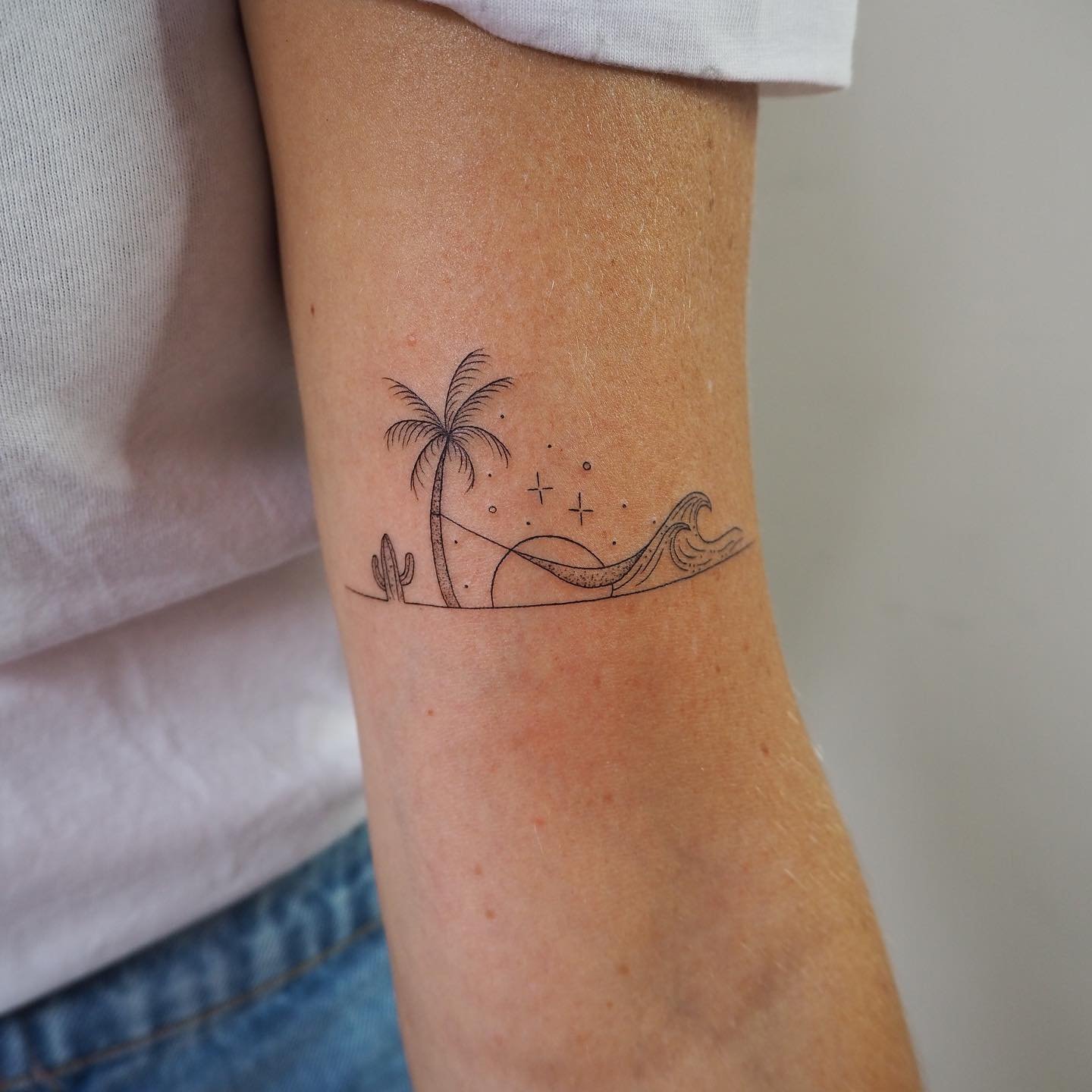 Fineline-Tattoo · Objekt · Unterarm · Sinkply Zürich