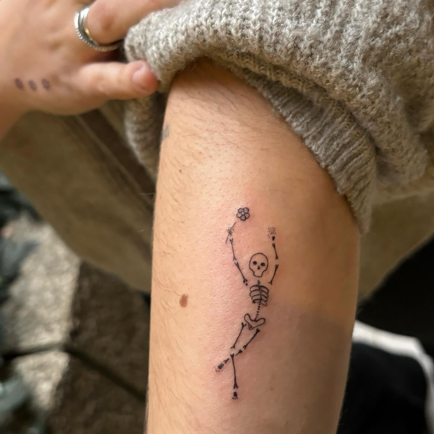 Fineline-Tattoo · Objekt · Unterarm · Sinkply Zürich