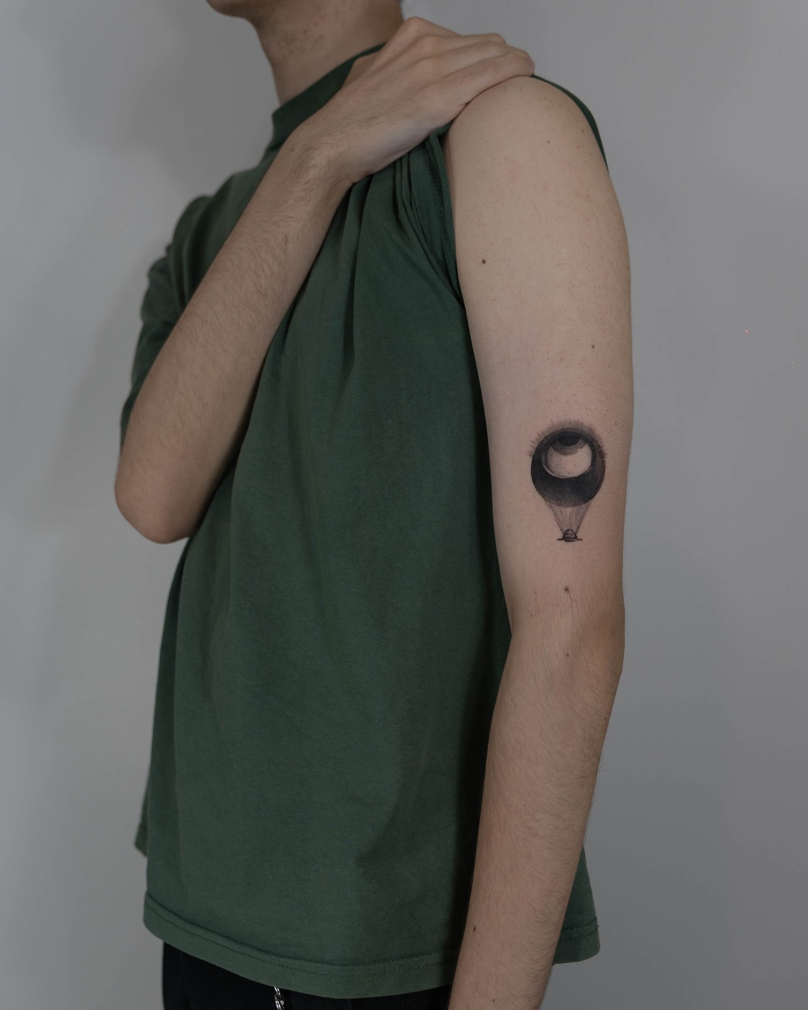Fineline-Tattoo · Objekt · Arm · Sinkply Zürich