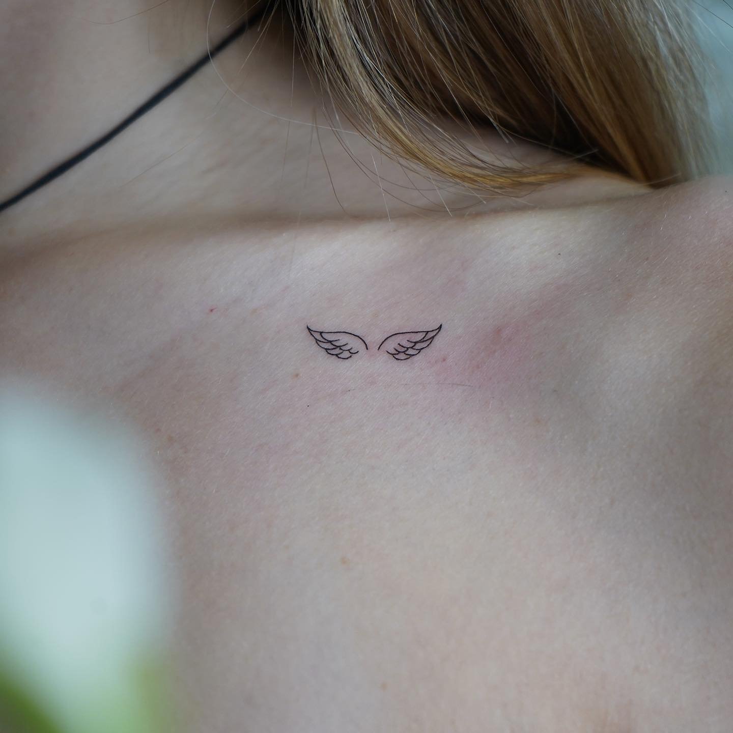 Fineline-Tattoo · Objekt · Schlüsselbein · Sinkply Zürich