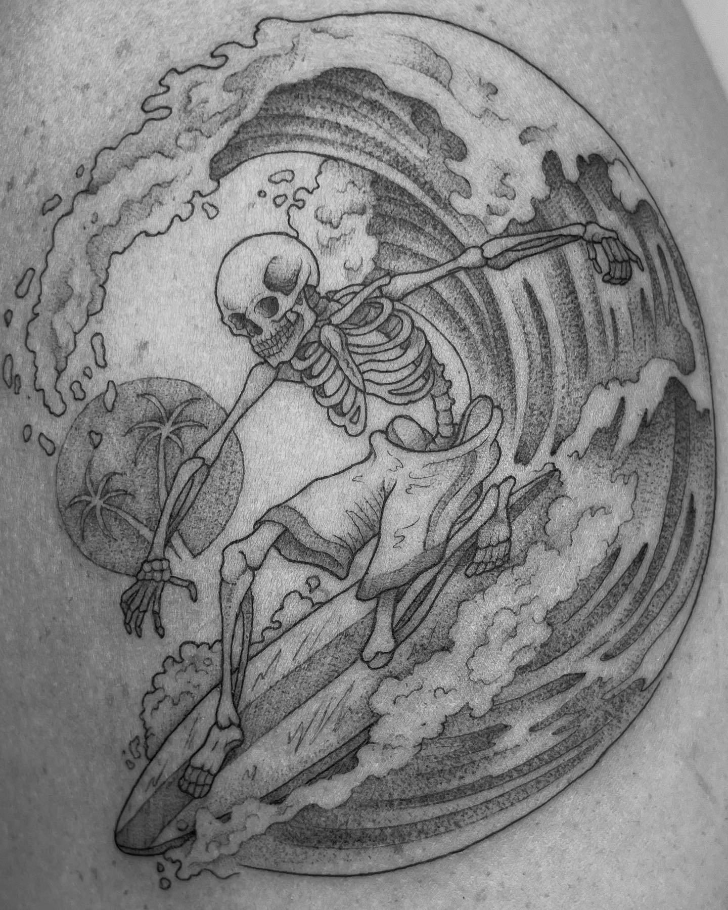 Tatuaje de paisaje en antebrazo, línea fina Sinkply Madrid
