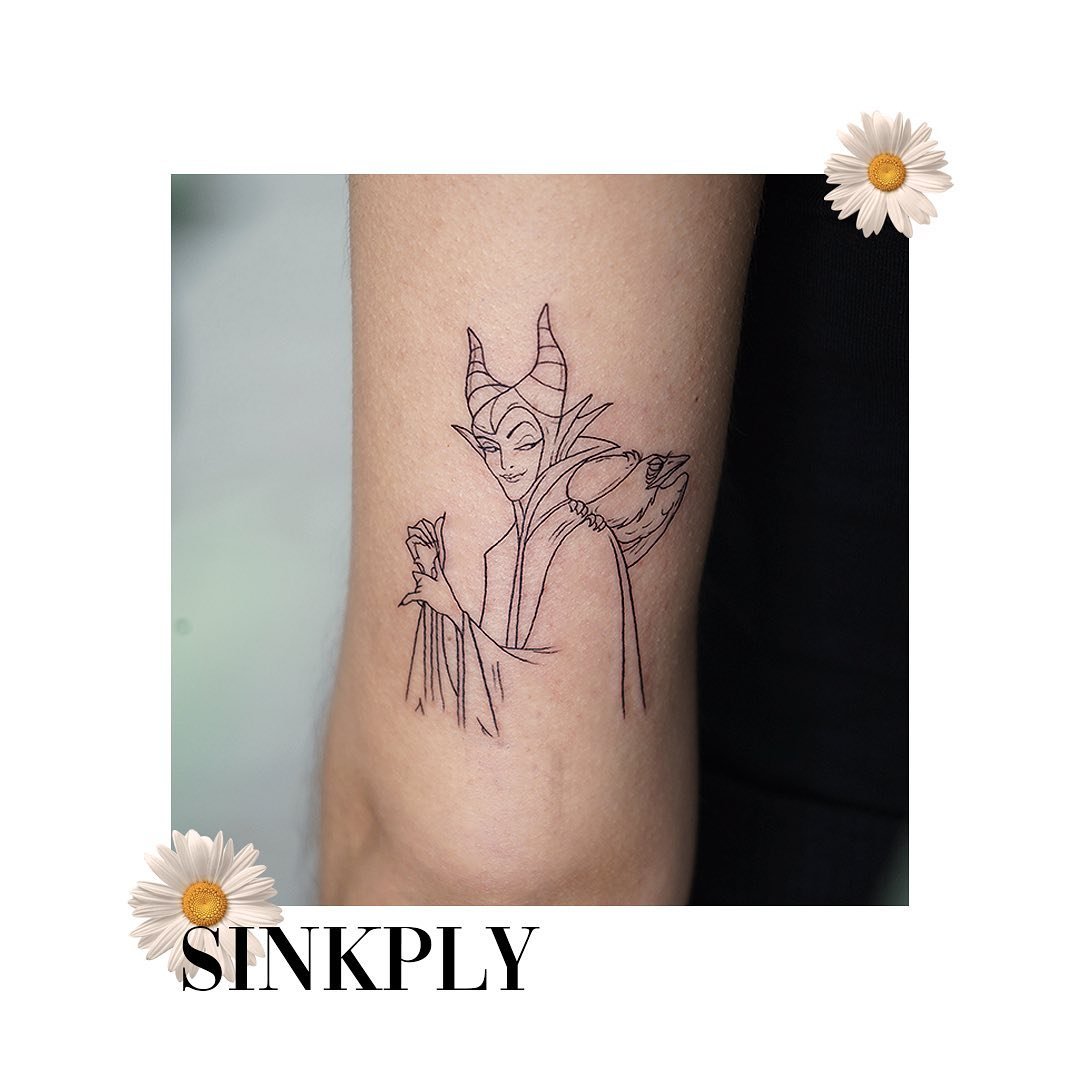 Tatuaje de retrato en pierna, línea fina Sinkply Madrid