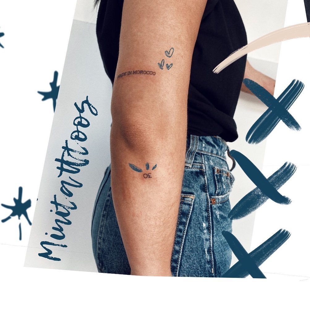 Tatuaje de corazon en antebrazo, línea fina Sinkply Madrid