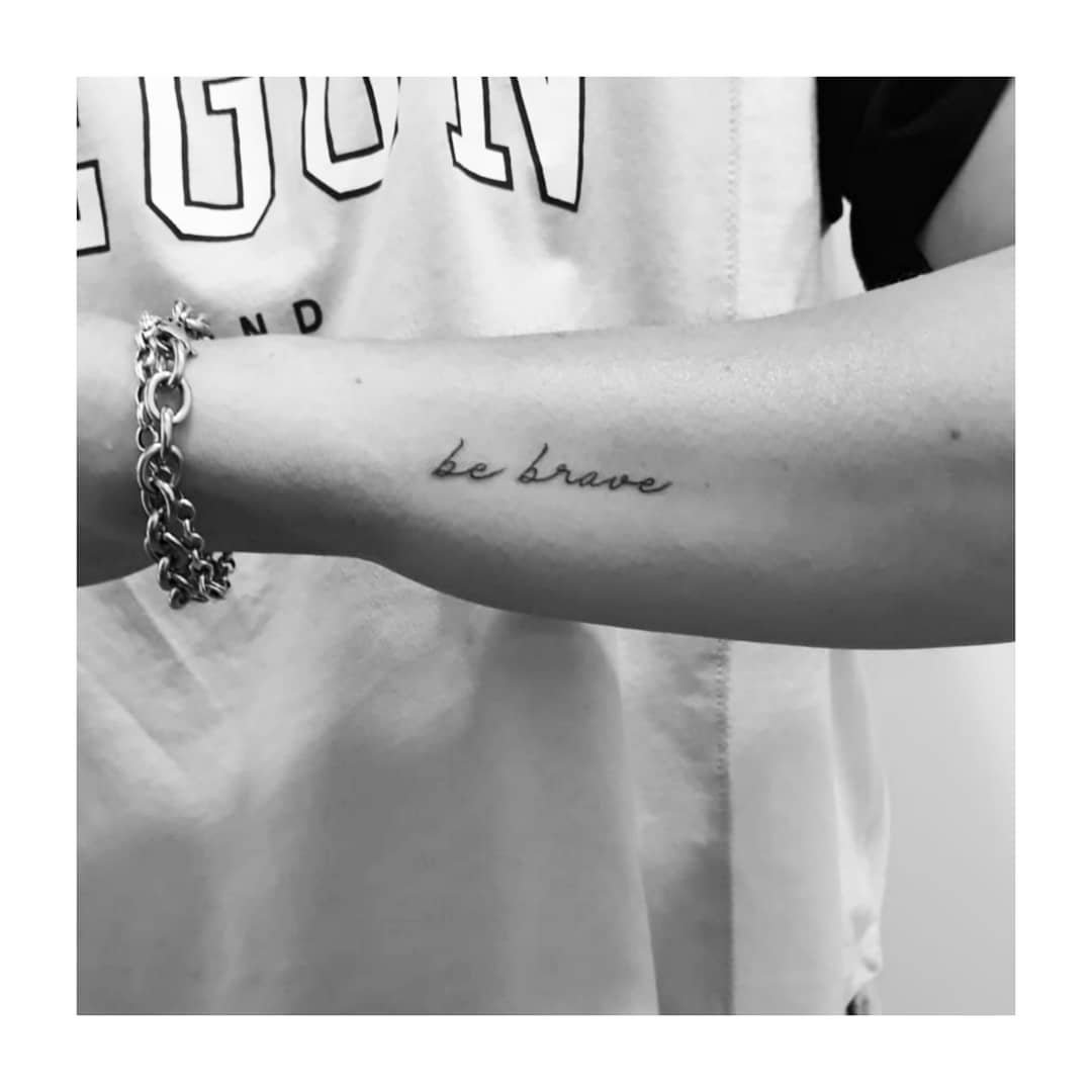 Tatuaje de matching en antebrazo, línea fina Sinkply Madrid