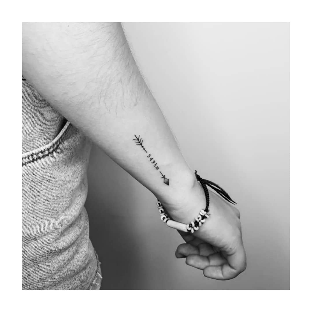 Tatuaje de matching en antebrazo, línea fina Sinkply Madrid
