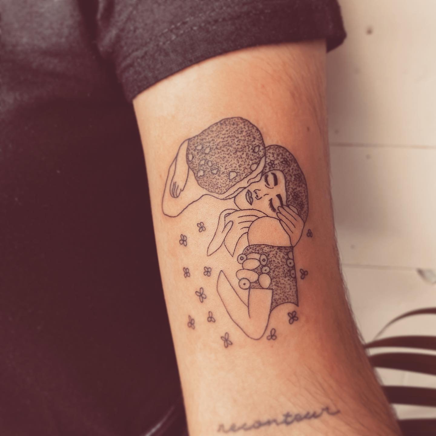 Tatuaje de matching en antebrazo, línea fina Sinkply Madrid
