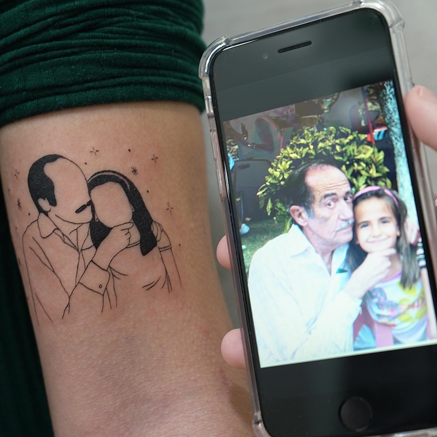 Tatuaje de matching en antebrazo, línea fina Sinkply Madrid