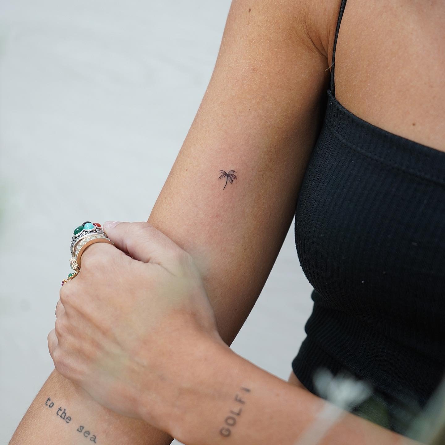 Tatuaje de matching en antebrazo, línea fina Sinkply Madrid
