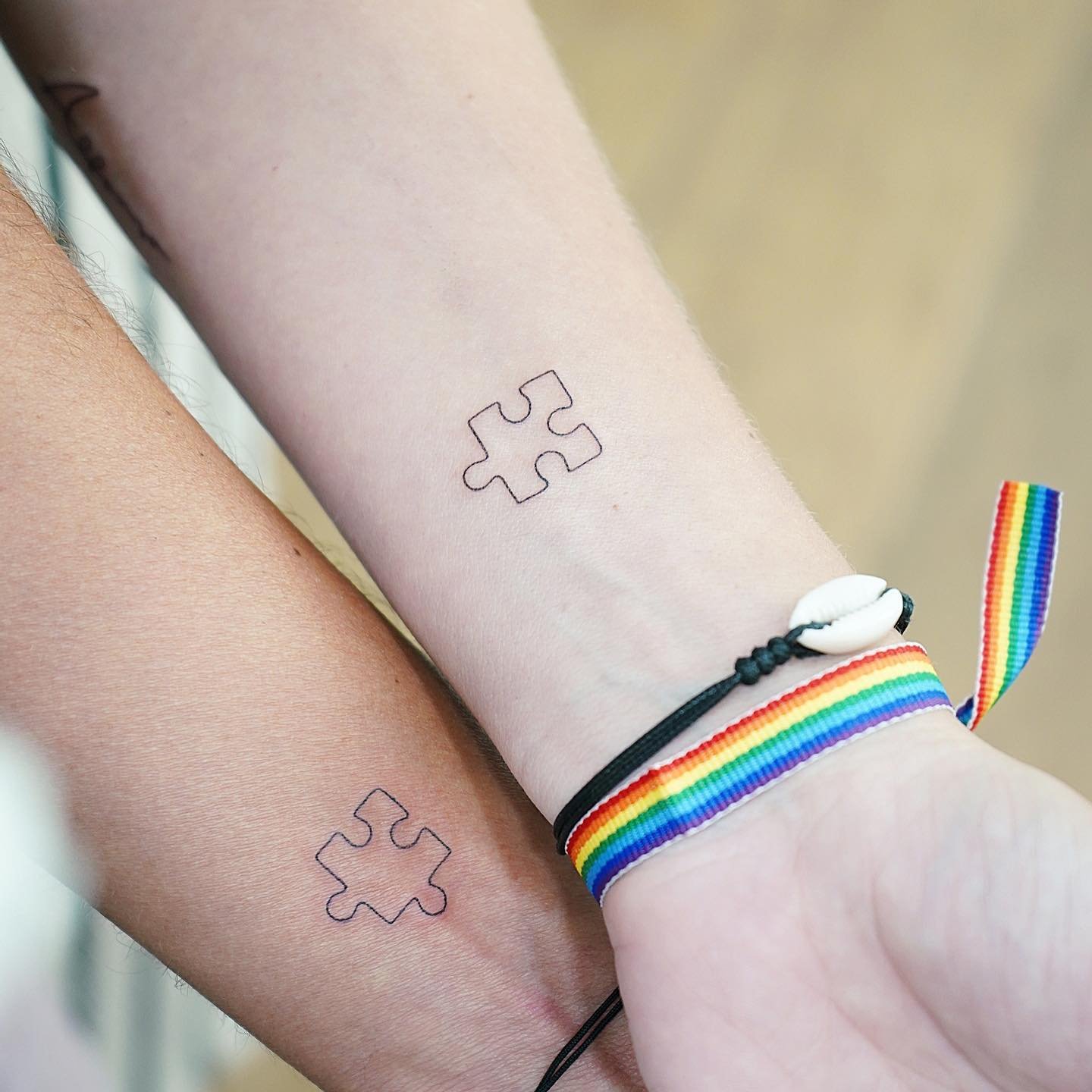 Tatuaje de matching en antebrazo, línea fina Sinkply Madrid