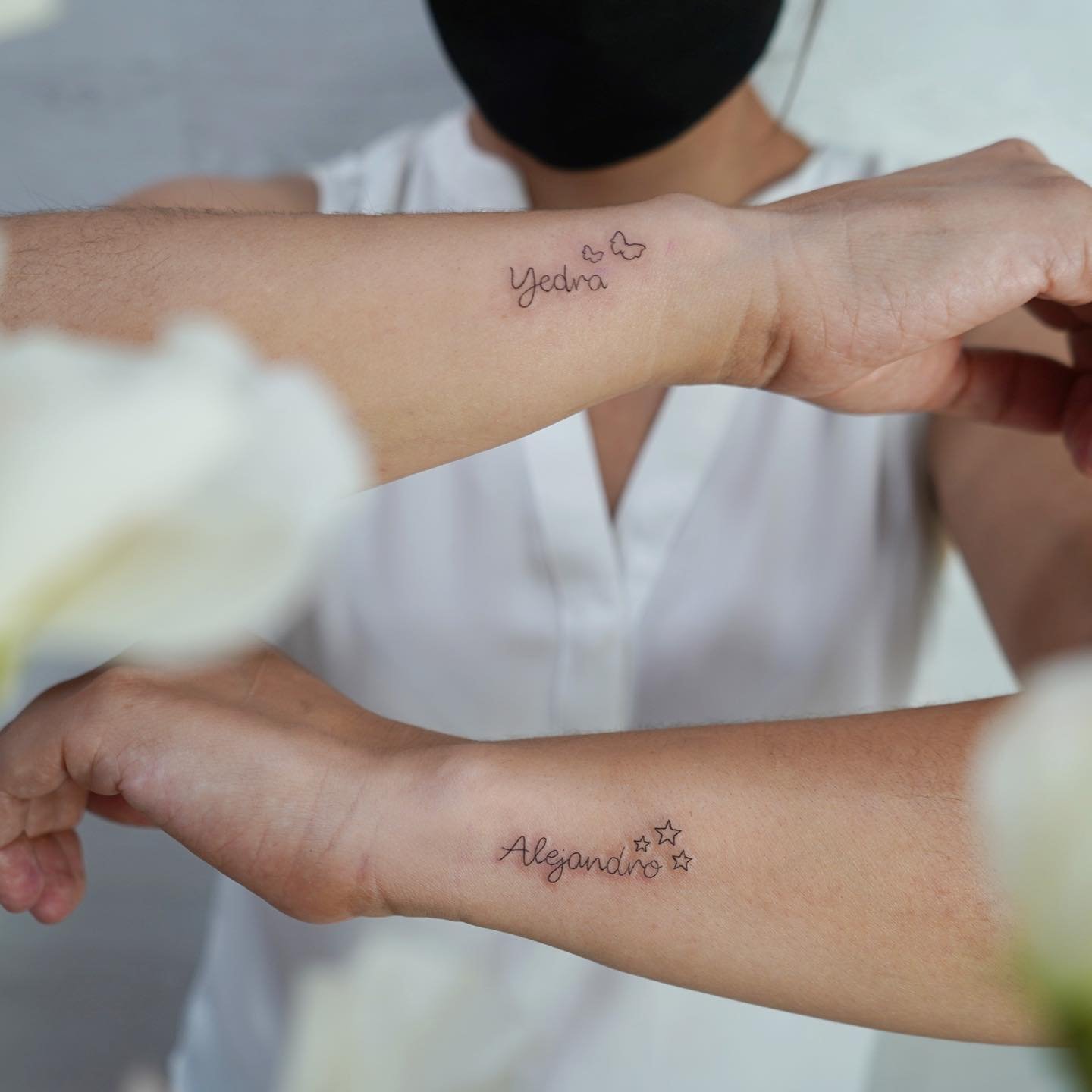 Tatuaje de matching en antebrazo, línea fina Sinkply Madrid