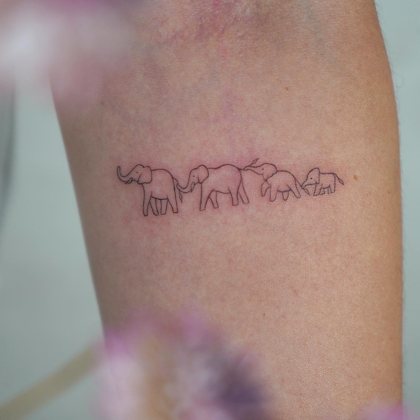 Tatuaje de matching en antebrazo, línea fina Sinkply Madrid