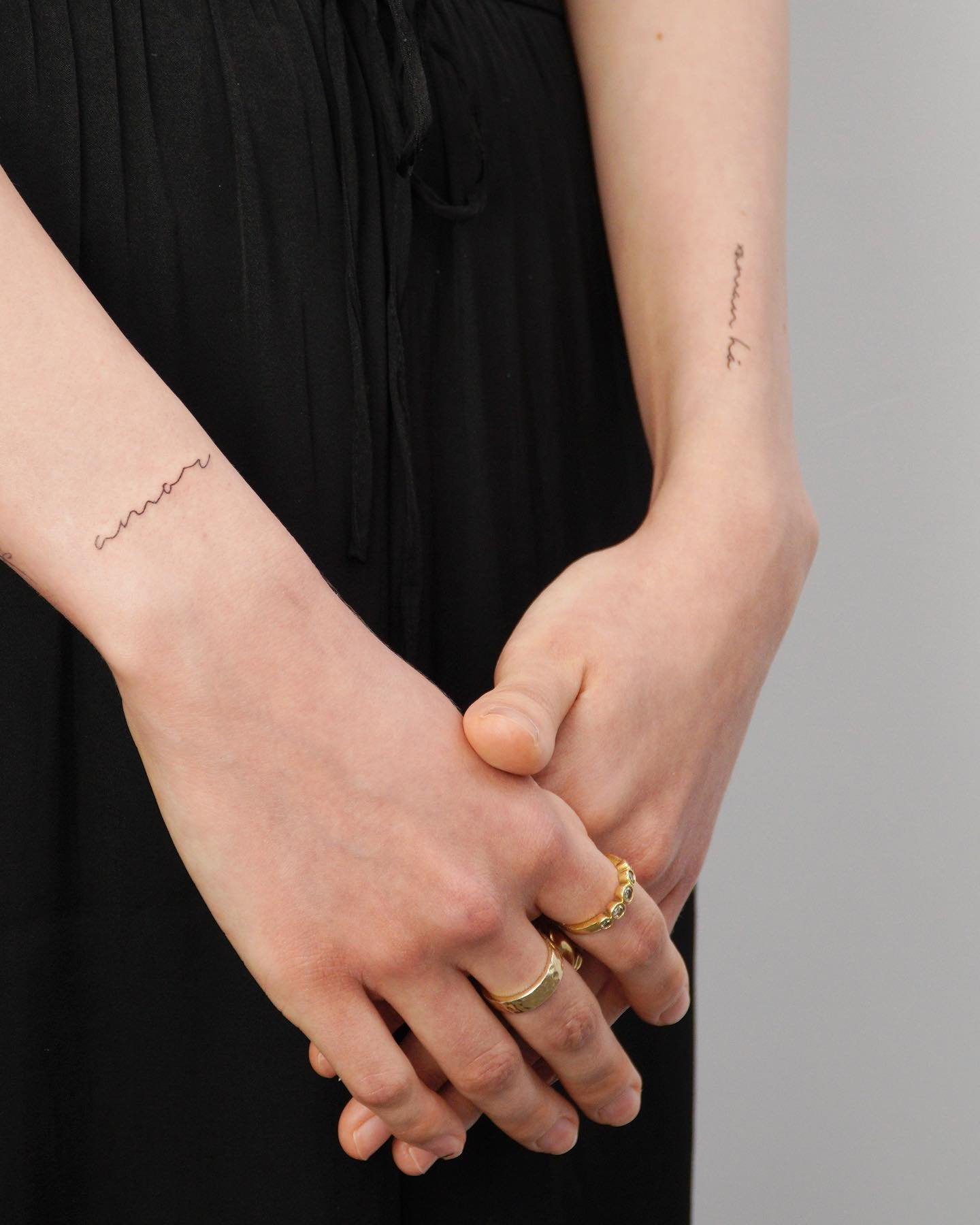 Tatuaje de matching en antebrazo, línea fina Sinkply Madrid