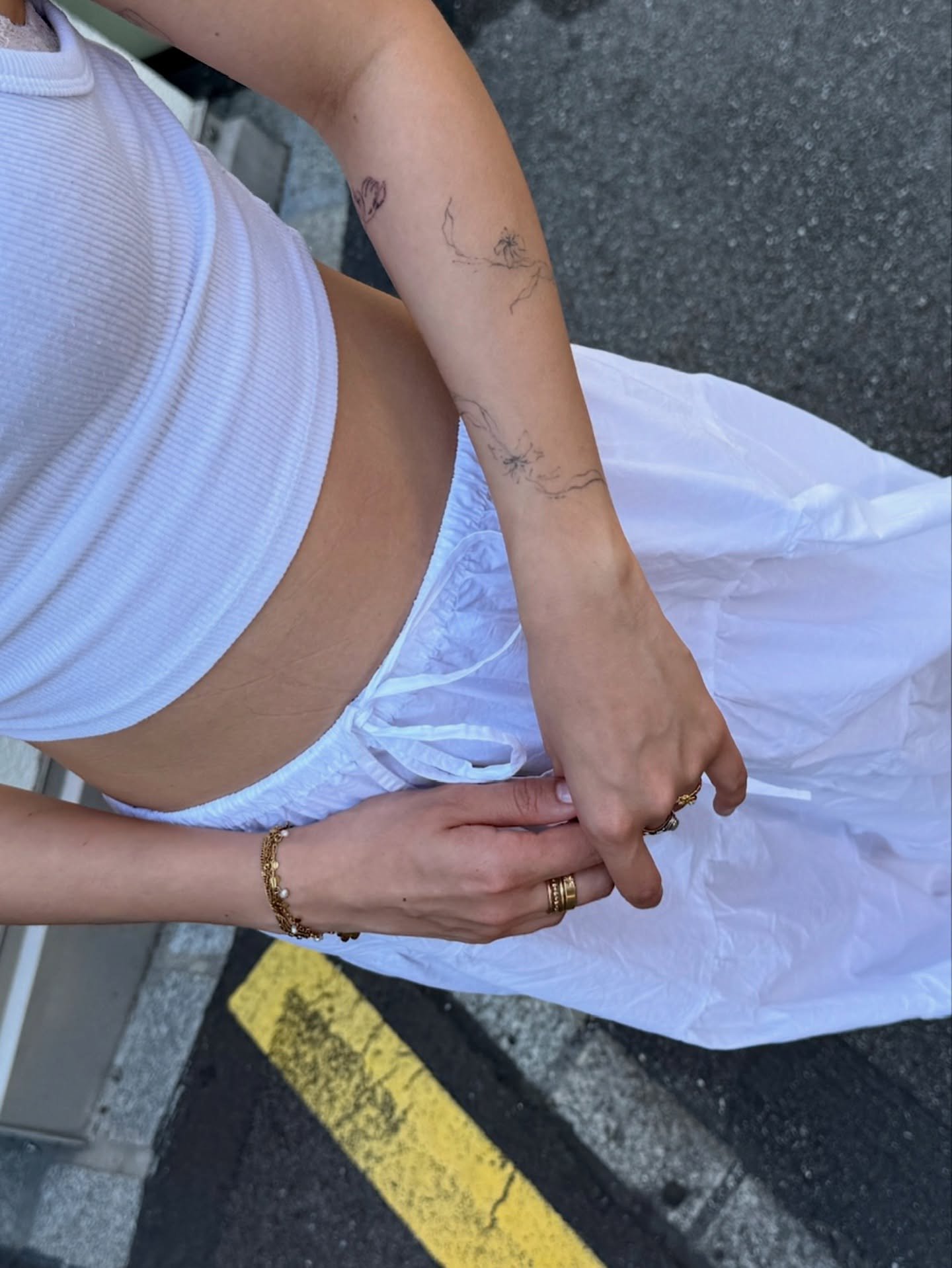 Tatuaje de matching en antebrazo, línea fina Sinkply Madrid