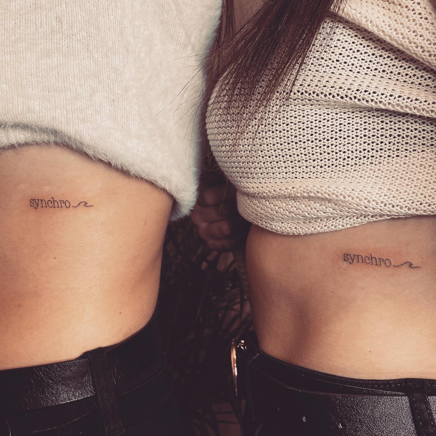 Tatuaje de matching en antebrazo, línea fina Sinkply Madrid