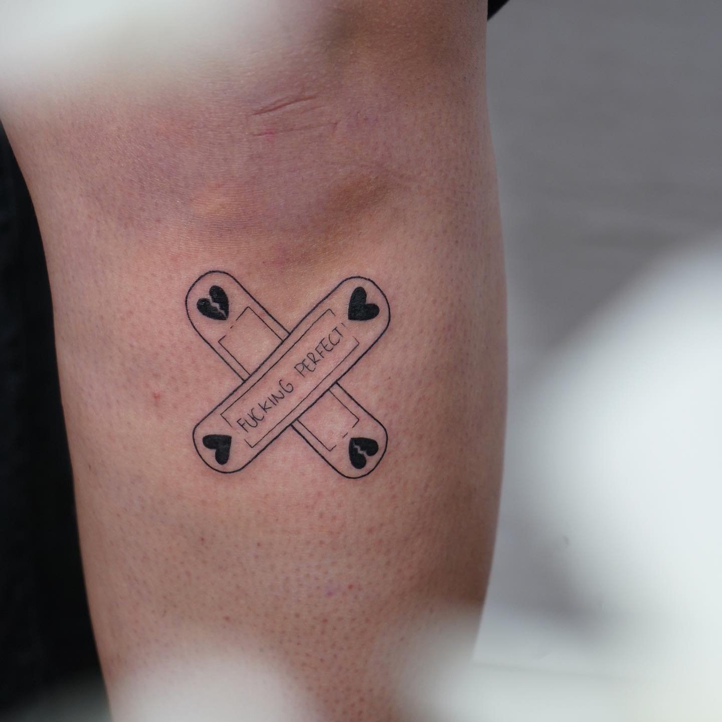 Tatuaje de matching en antebrazo, línea fina Sinkply Madrid