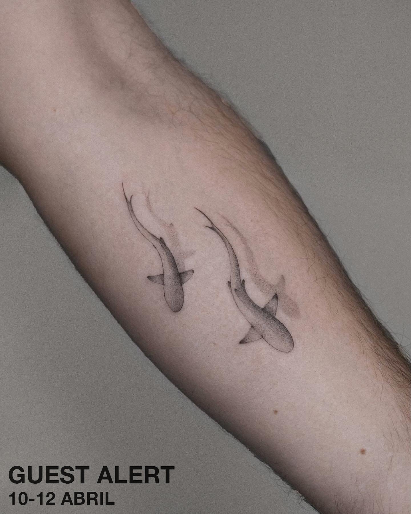 Tatuaje de matching en antebrazo, línea fina Sinkply Madrid