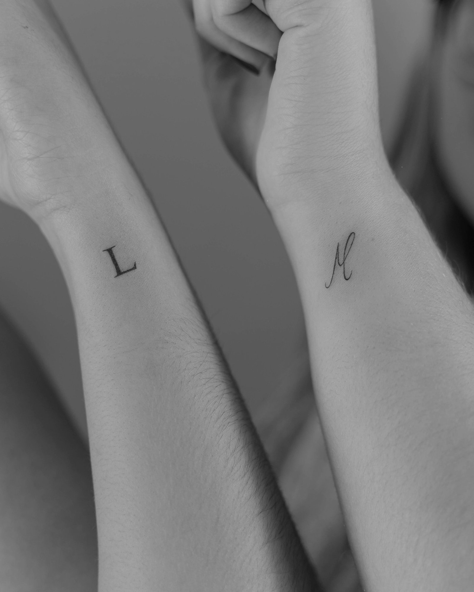 Tatuaje de matching en antebrazo, línea fina Sinkply Madrid