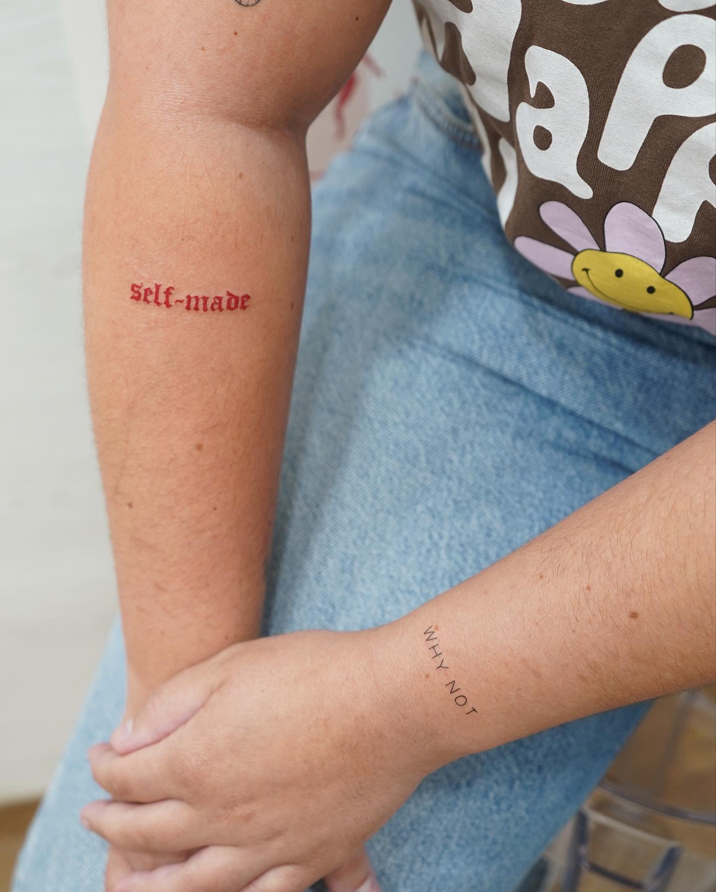 Tatuaje de matching en brazo, línea fina Sinkply Madrid