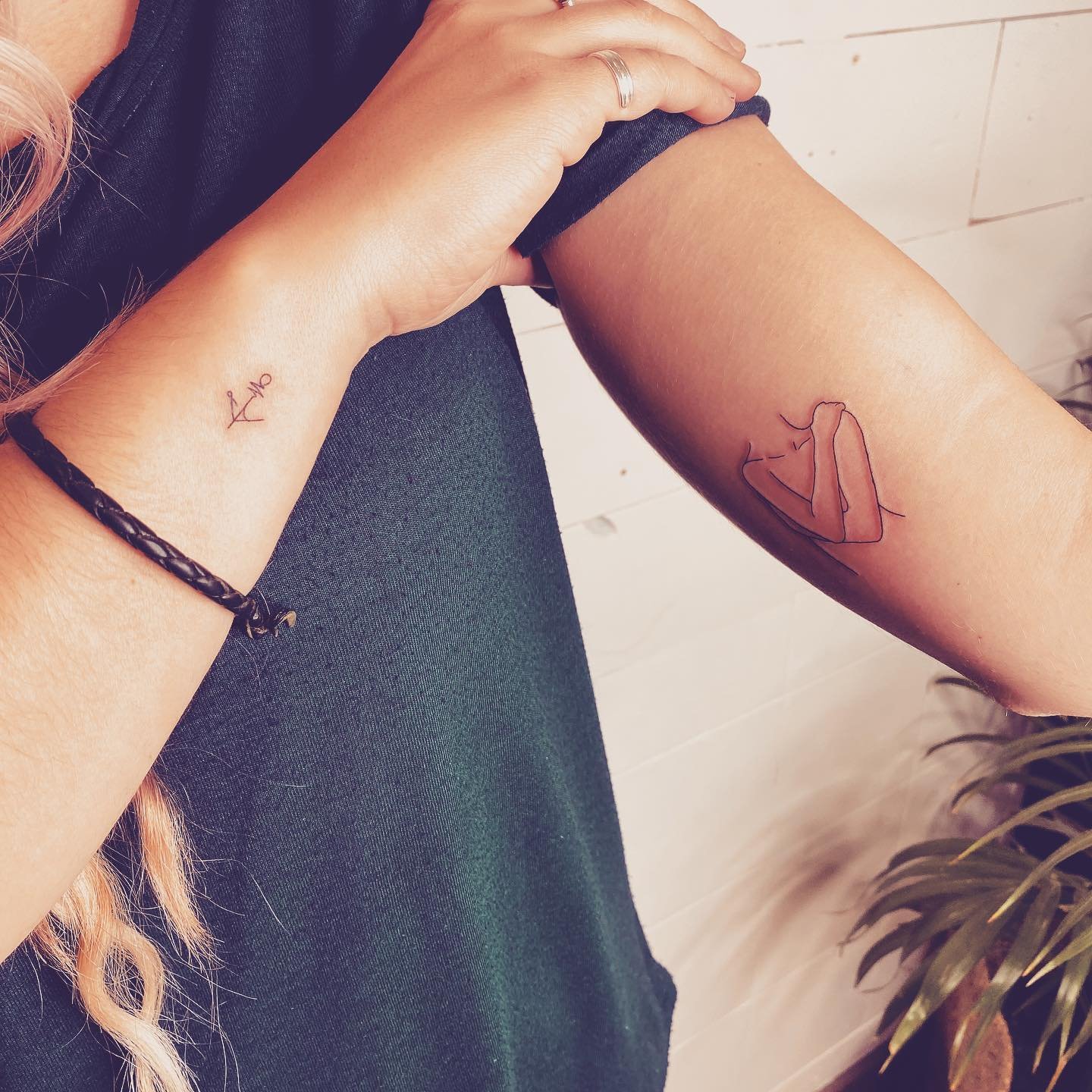 Tatuaje de matching en muneca, línea fina Sinkply Madrid