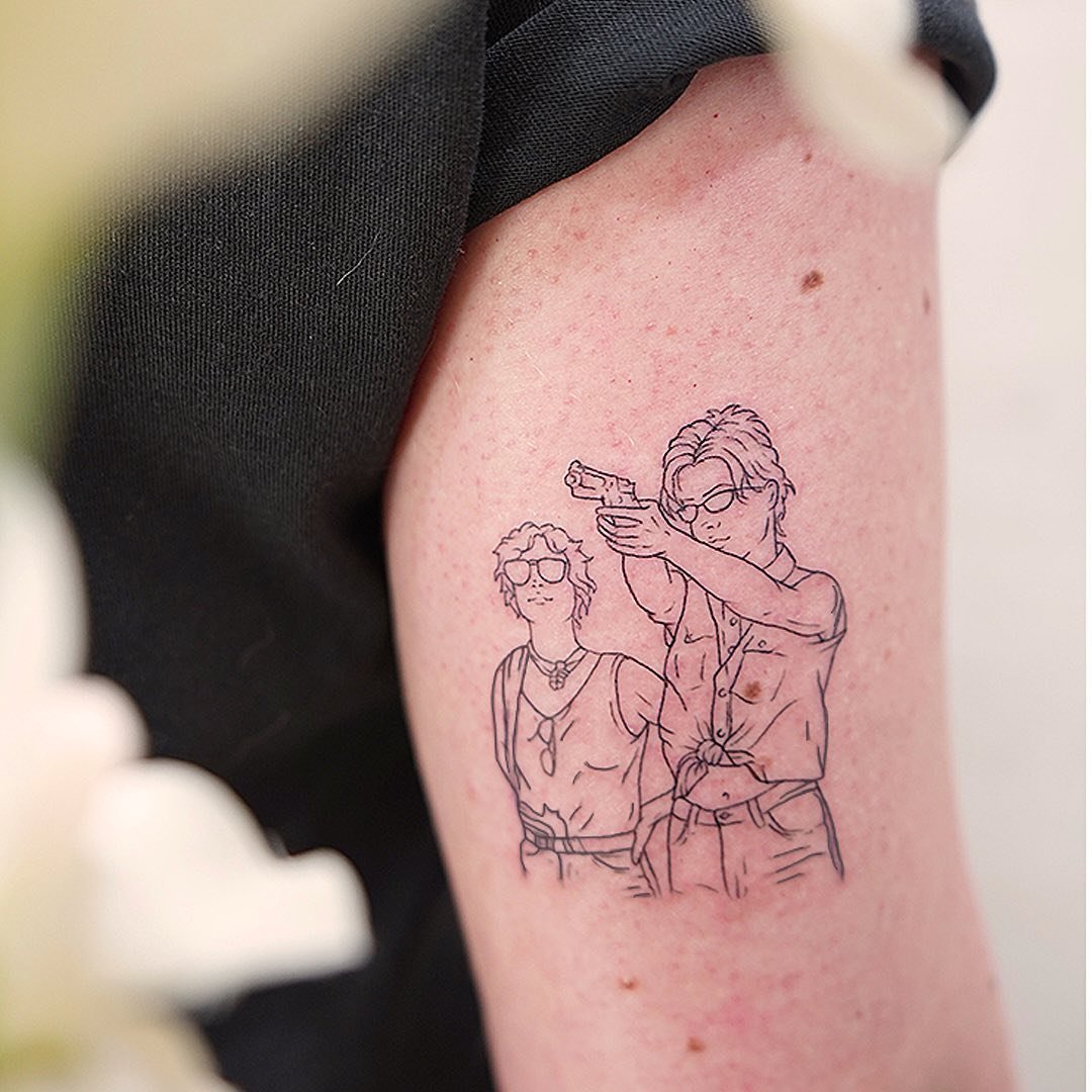 Tatuaje de matching en muslo, línea fina Sinkply Madrid