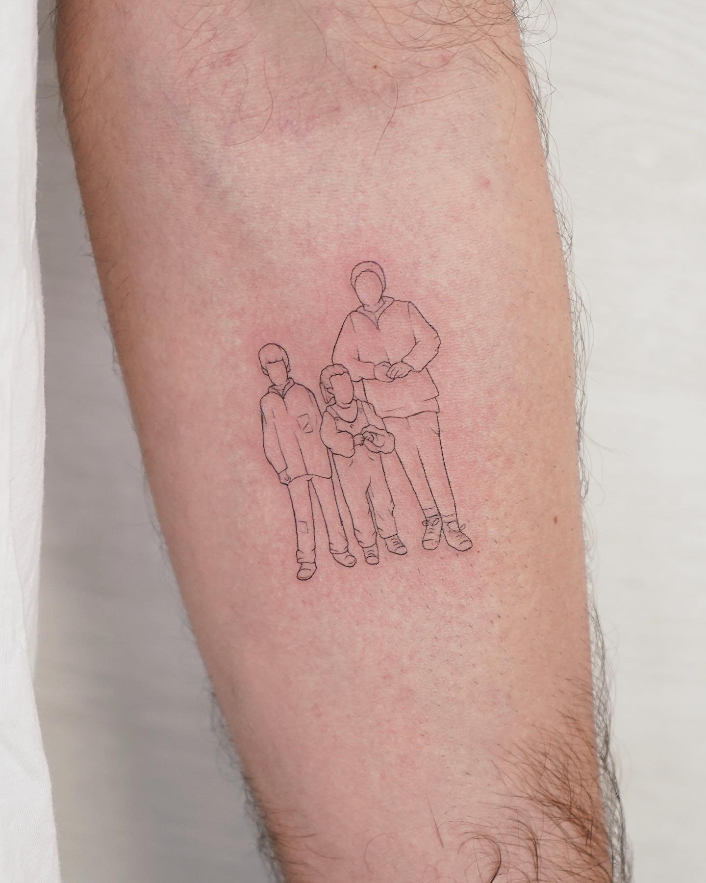 Tatuaje de matching en pie, línea fina Sinkply Madrid