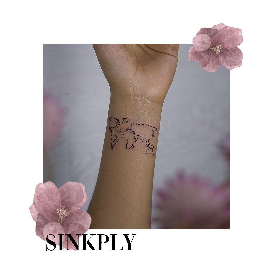 Tatuaje de ornamental en muneca, línea fina Sinkply Madrid